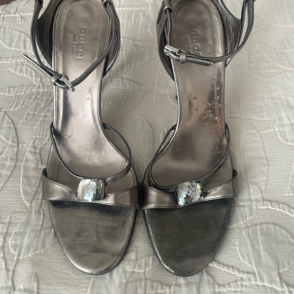 Gucci Authentic Sandal Heels. Grey Silver size 8. - Picture 5 of 16